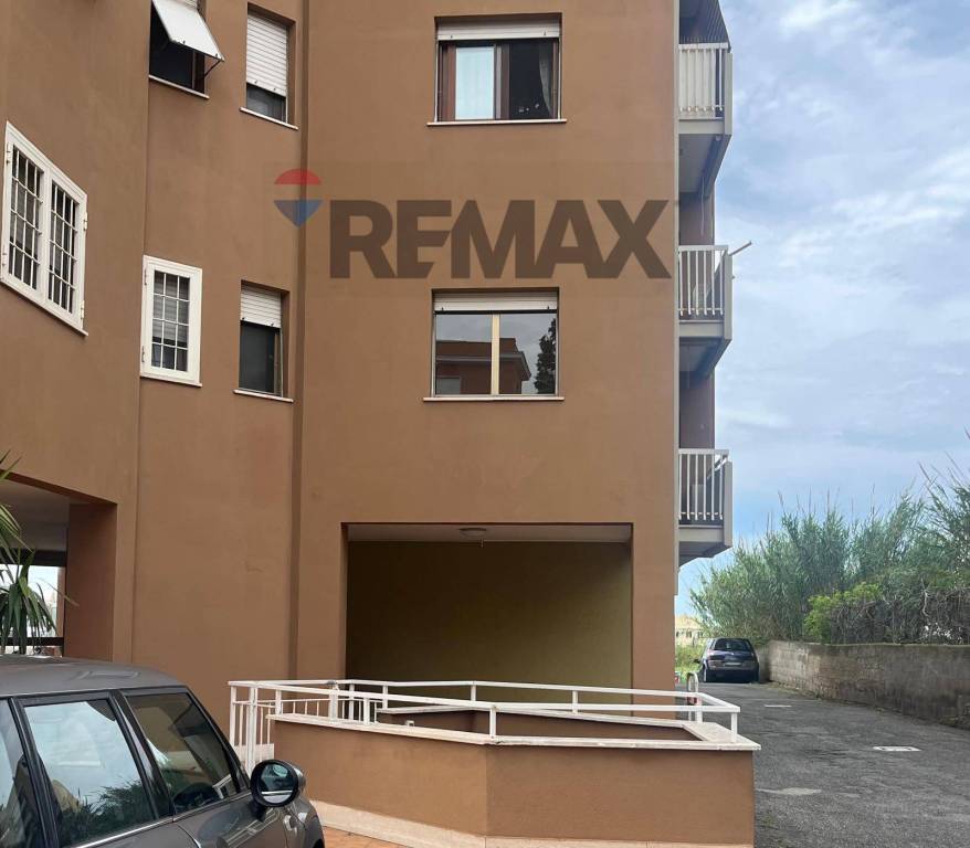 locale di sgombero in vendita a Civitavecchia