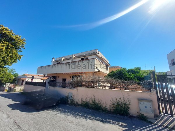 casa indipendente in vendita a Civitavecchia