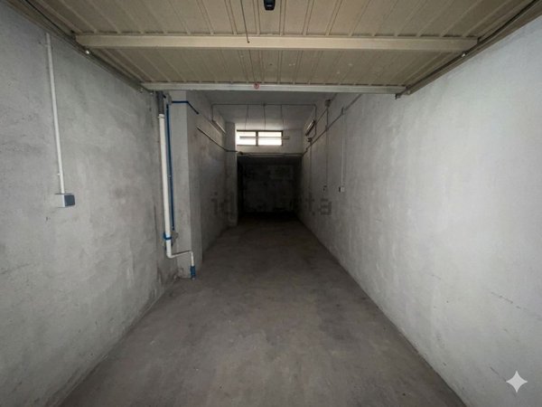 locale di sgombero in vendita a Civitavecchia