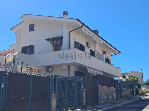 casa indipendente in vendita a Civitavecchia
