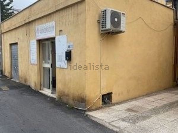 locale commerciale in vendita a Civitavecchia