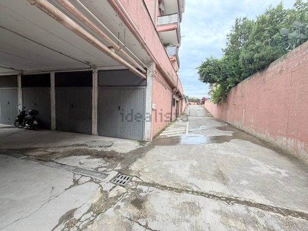 locale di sgombero in vendita a Civitavecchia