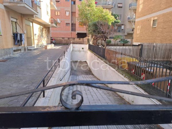 negozio in vendita a Civitavecchia