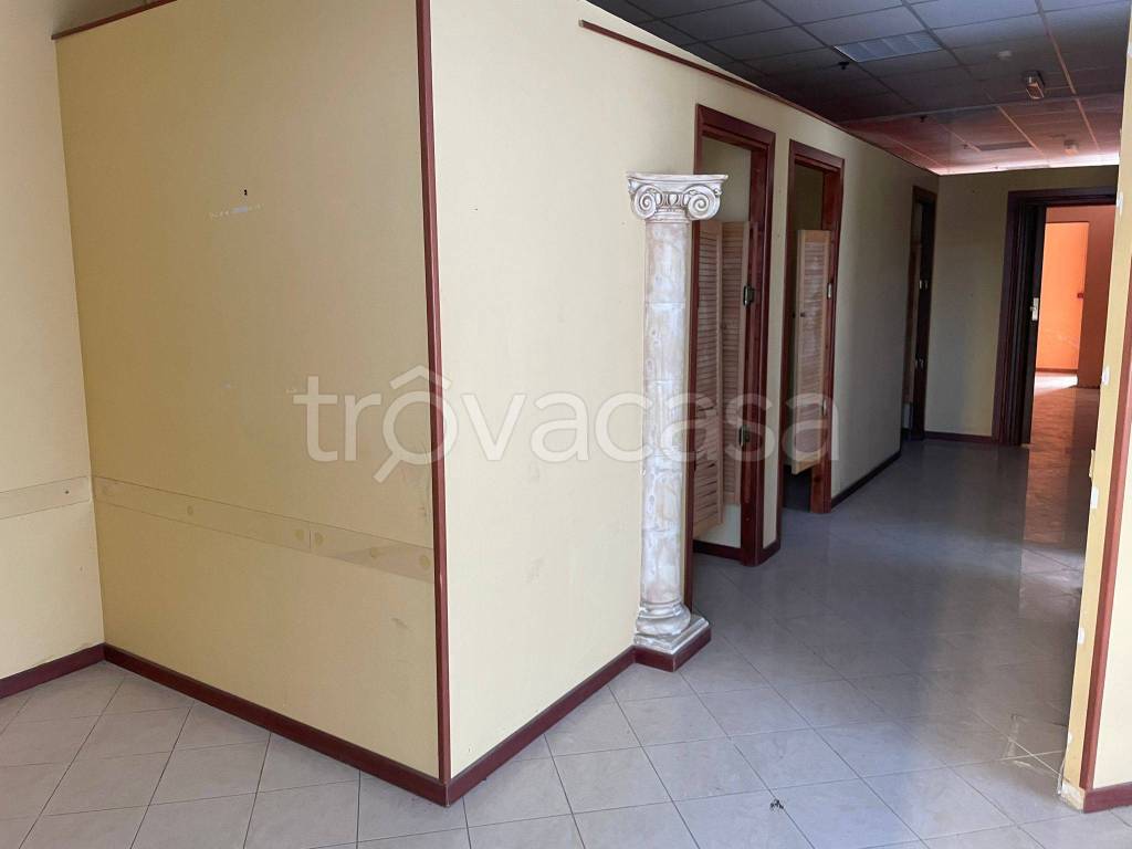 negozio in vendita a Civitavecchia
