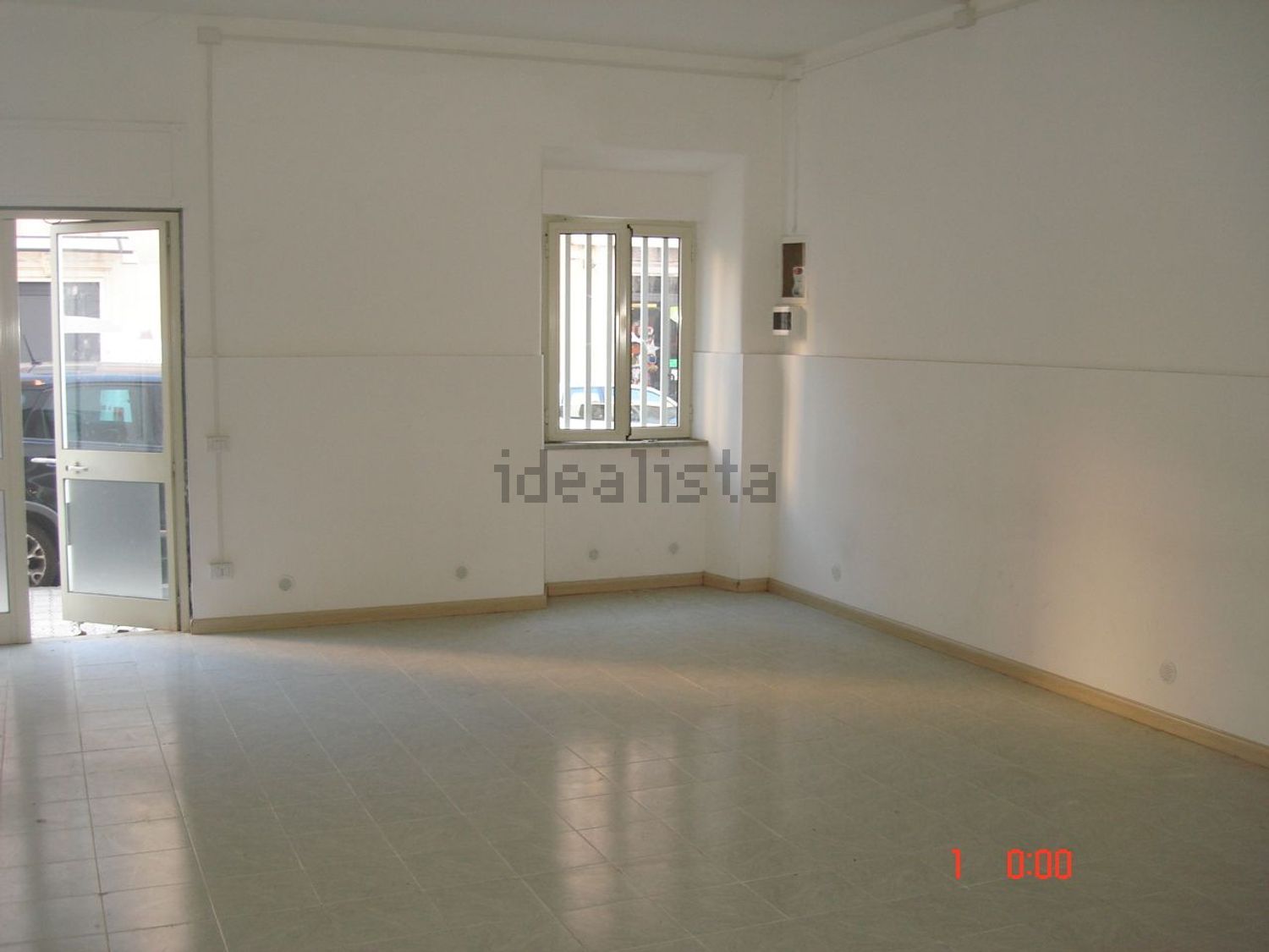 locale commerciale in vendita a Civitavecchia