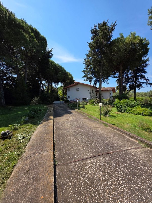 casa indipendente in vendita a Civitavecchia in zona Aurelia