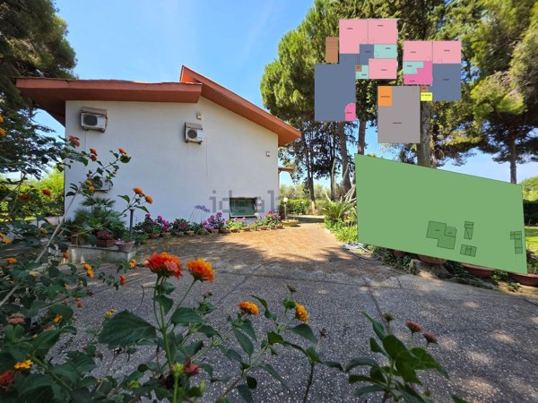 casa indipendente in vendita a Civitavecchia in zona Aurelia