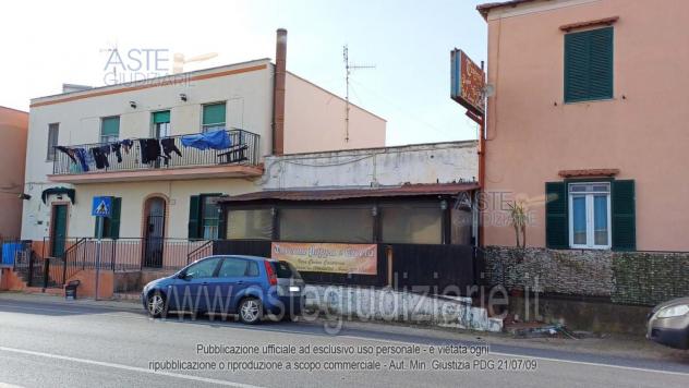 negozio in vendita a Civitavecchia in zona Aurelia