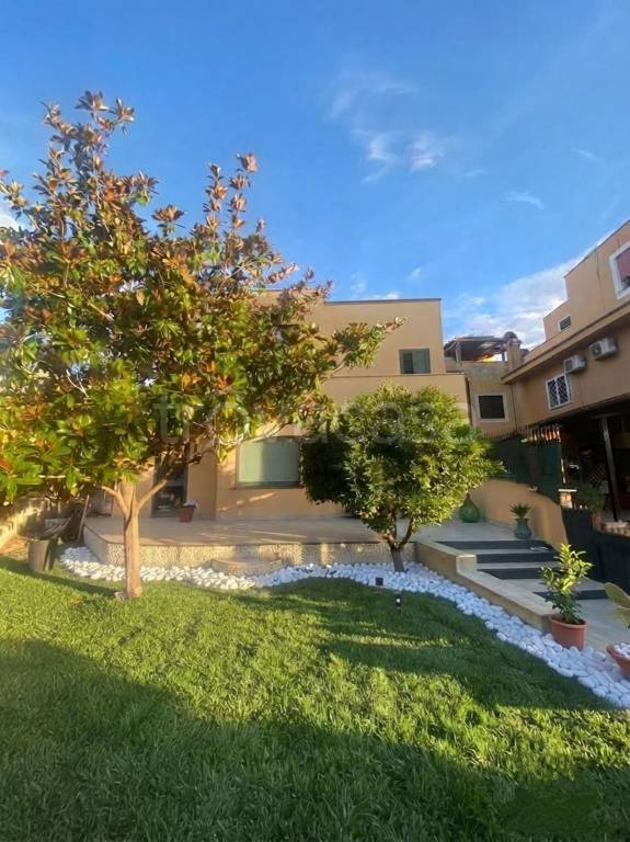 casa indipendente in vendita a Civitavecchia