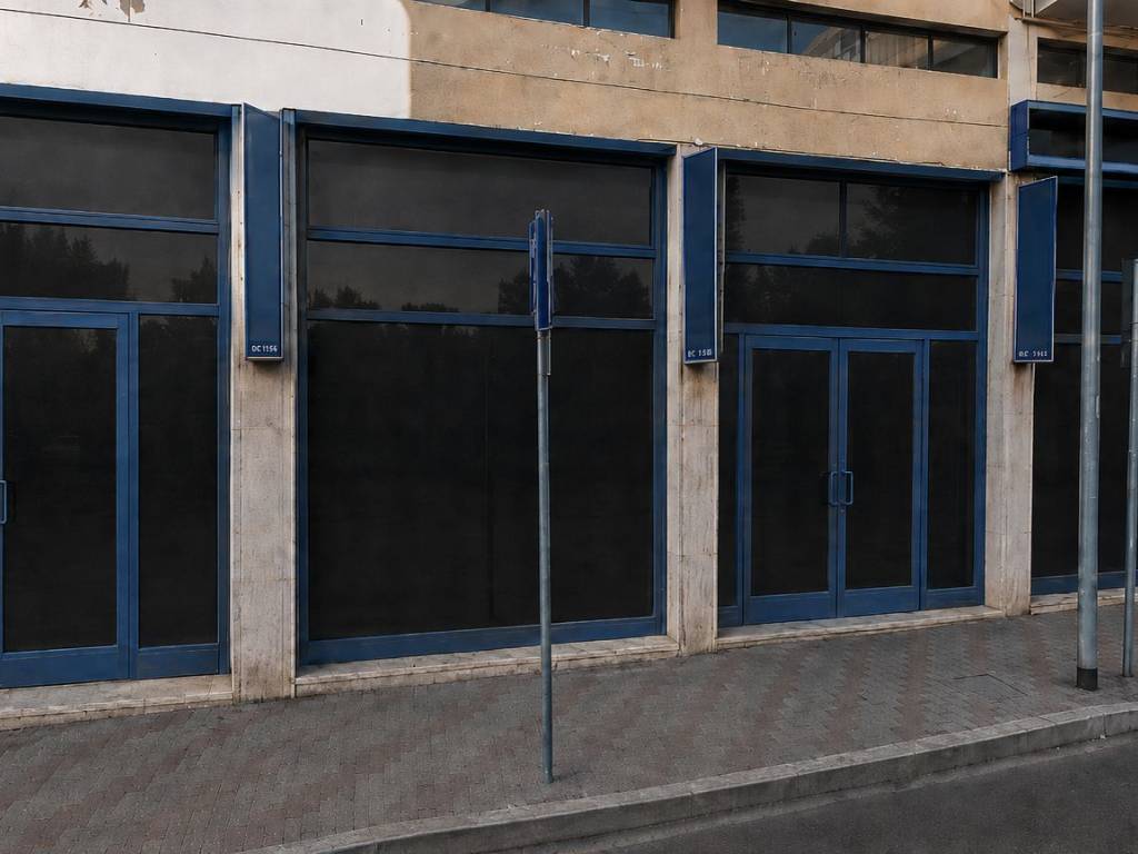 negozio in vendita a Civitavecchia