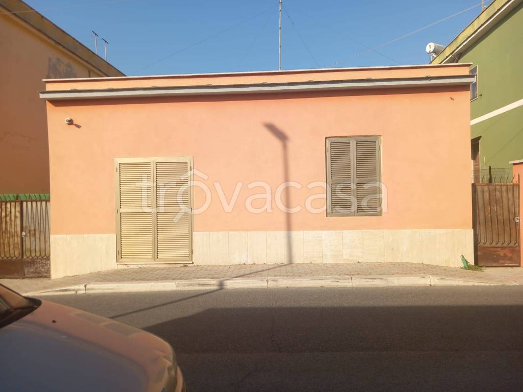 casa indipendente in vendita a Civitavecchia