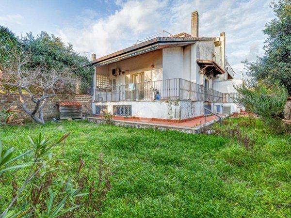 casa indipendente in vendita a Civitavecchia