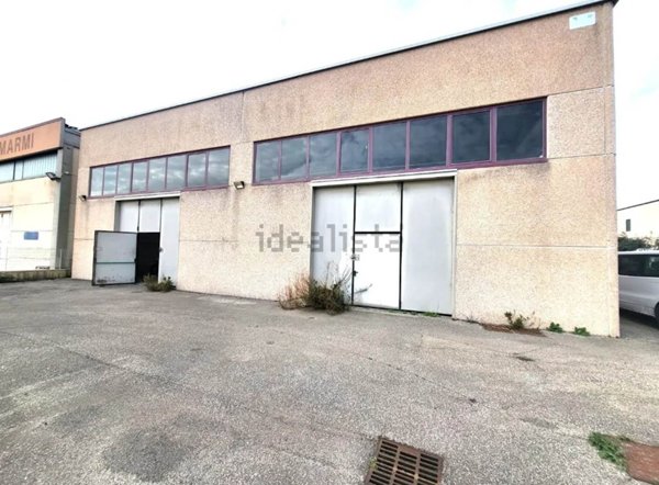 ufficio in vendita a Civitavecchia in zona Aurelia