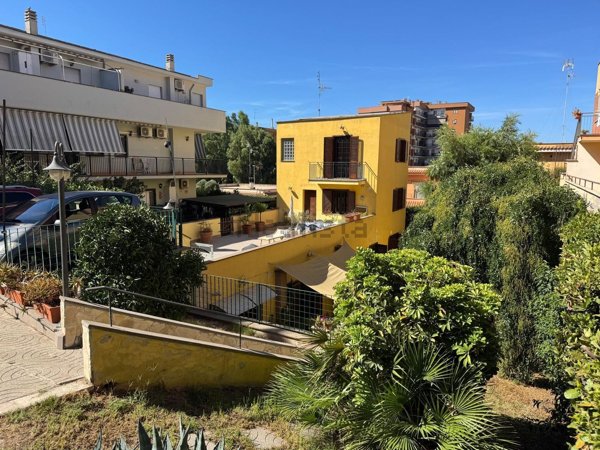 casa indipendente in vendita a Civitavecchia