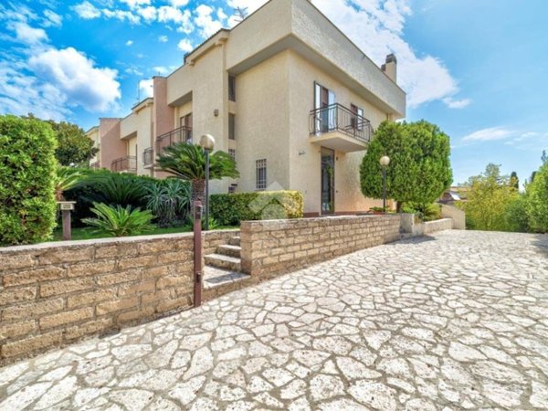 casa indipendente in vendita a Civitavecchia