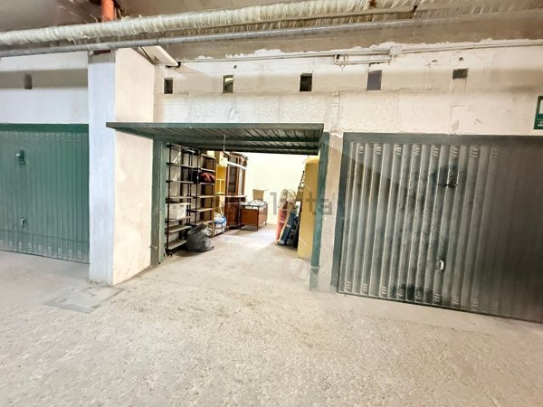 box auto in vendita a Civitavecchia