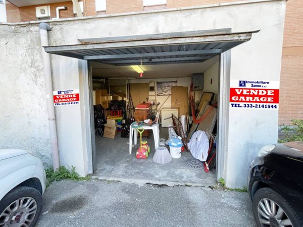 box auto in vendita a Civitavecchia
