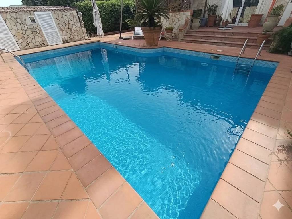 casa indipendente in vendita a Civitavecchia