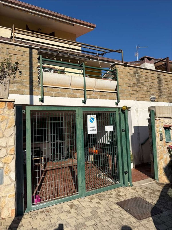 casa indipendente in vendita a Civitavecchia