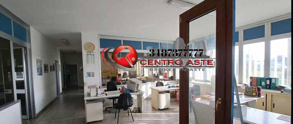 locale commerciale in vendita a Civitavecchia