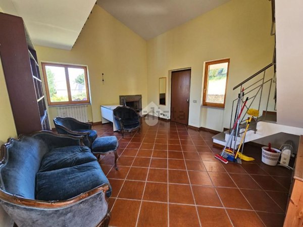 casa indipendente in vendita a Civitella San Paolo
