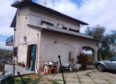 appartamento in vendita a Civitella San Paolo