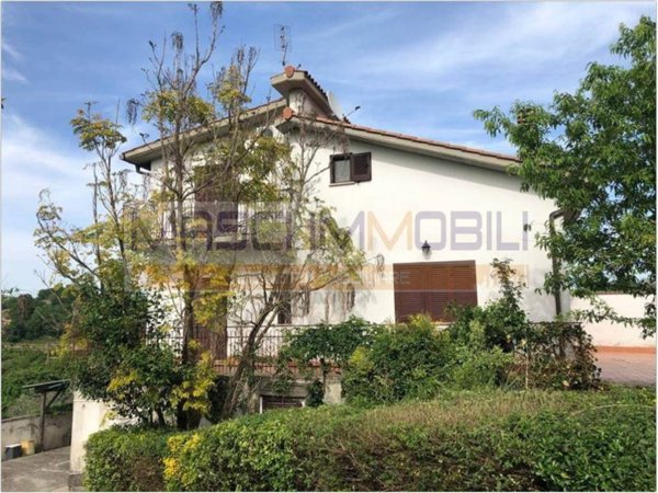 casa indipendente in vendita a Civitella San Paolo