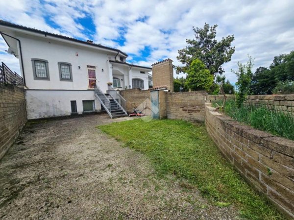 appartamento in vendita a Civitella San Paolo