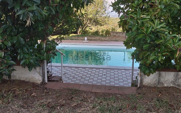 casa indipendente in vendita a Civitella San Paolo