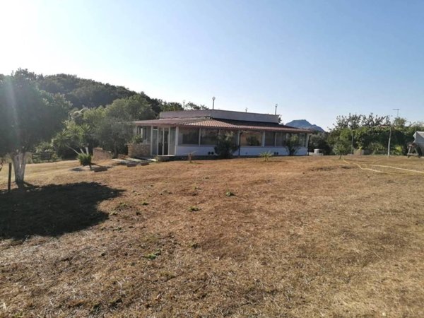 casa indipendente in vendita a Civitella San Paolo