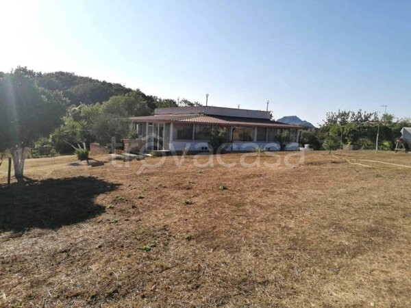 casa indipendente in vendita a Civitella San Paolo