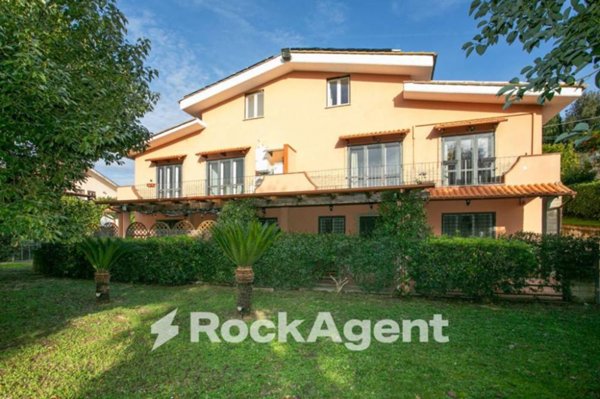 casa indipendente in vendita a Civitella San Paolo