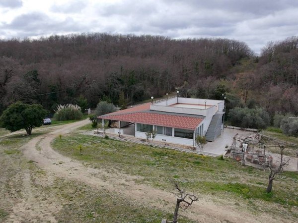 casa indipendente in vendita a Civitella San Paolo