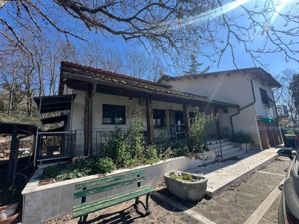 casa indipendente in vendita a Civitella San Paolo