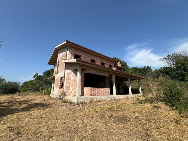 casa indipendente in vendita a Civitella San Paolo