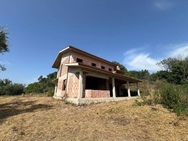 casa indipendente in vendita a Civitella San Paolo
