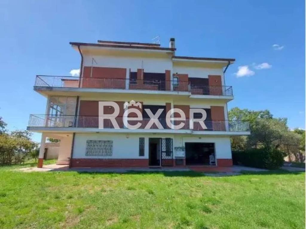 casa indipendente in vendita a Civitella San Paolo