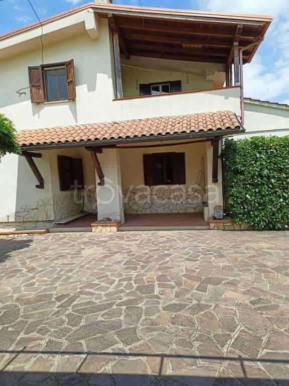 casa indipendente in vendita a Colleferro