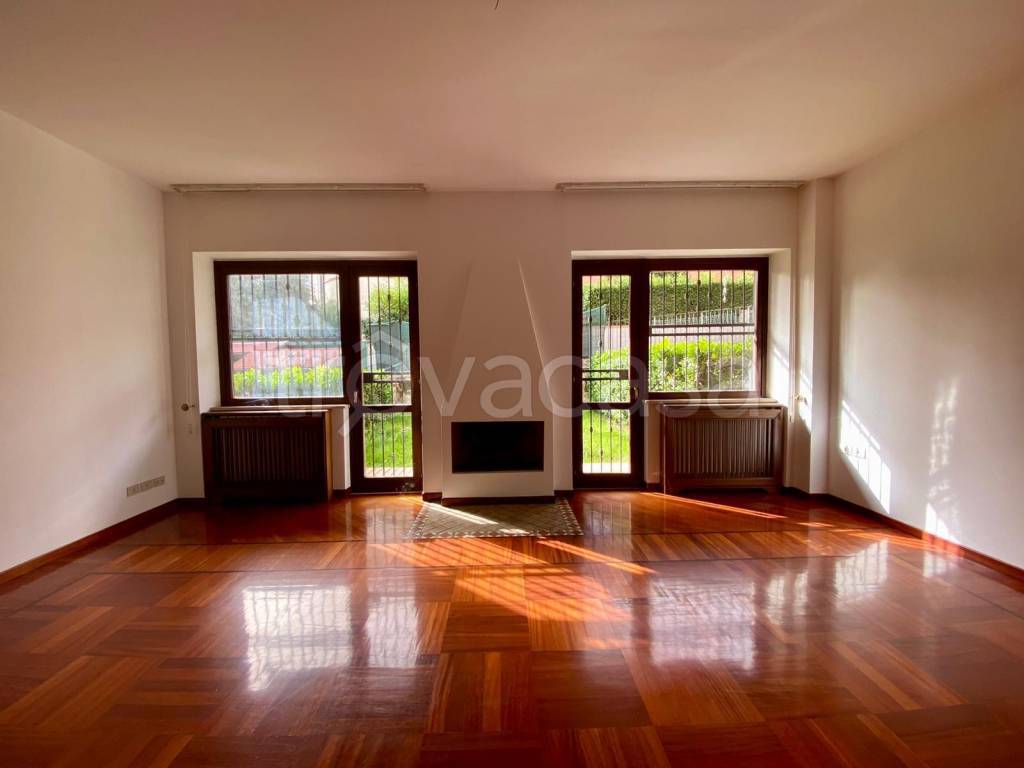 casa indipendente in vendita a Colleferro