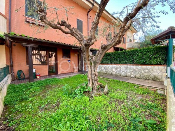 casa indipendente in vendita a Colleferro