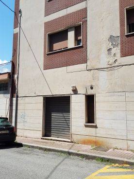 locale commerciale in vendita a Colleferro