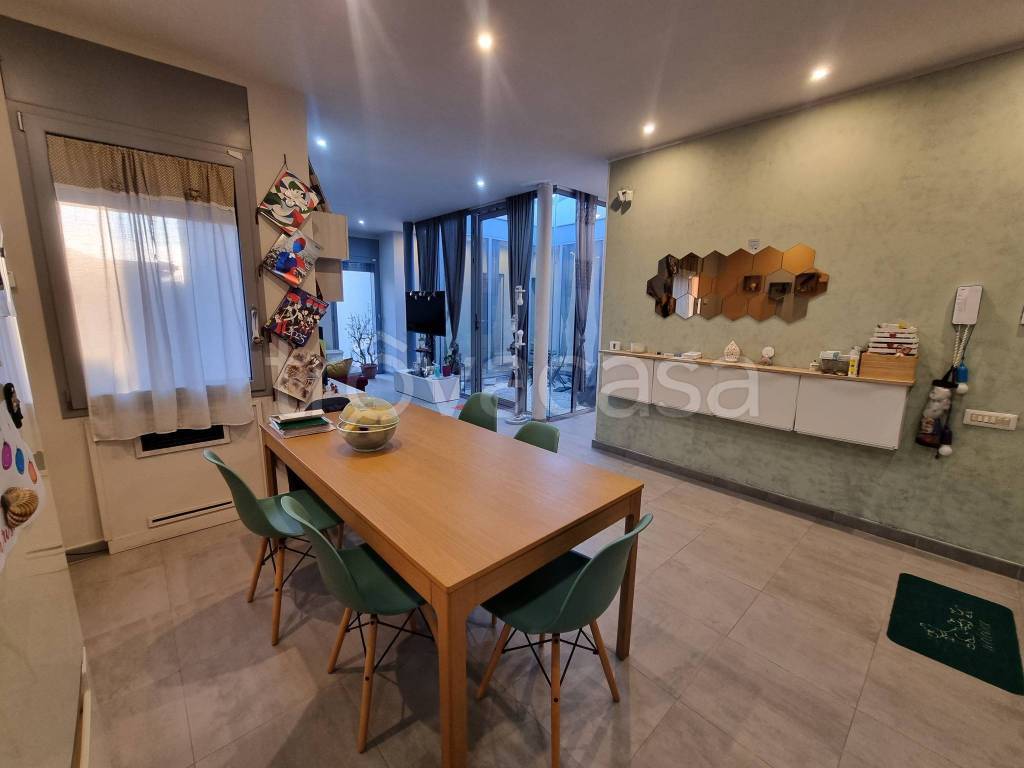 casa indipendente in vendita a Colleferro