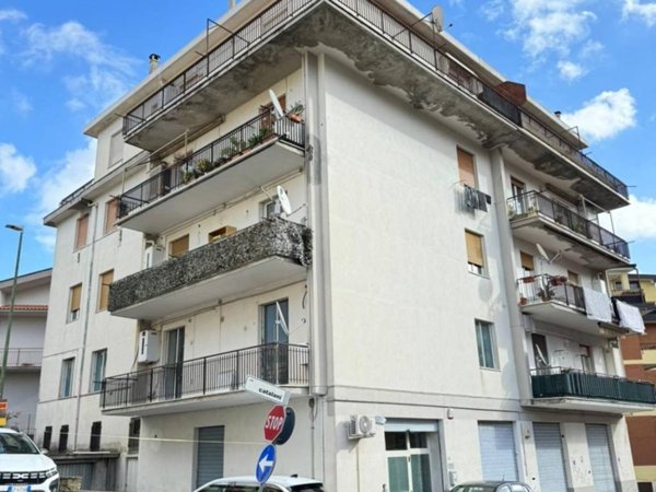 intera palazzina in vendita a Colleferro