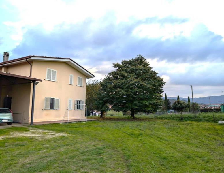casa indipendente in vendita a Colleferro