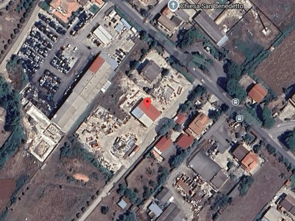 locale commerciale in vendita a Colleferro
