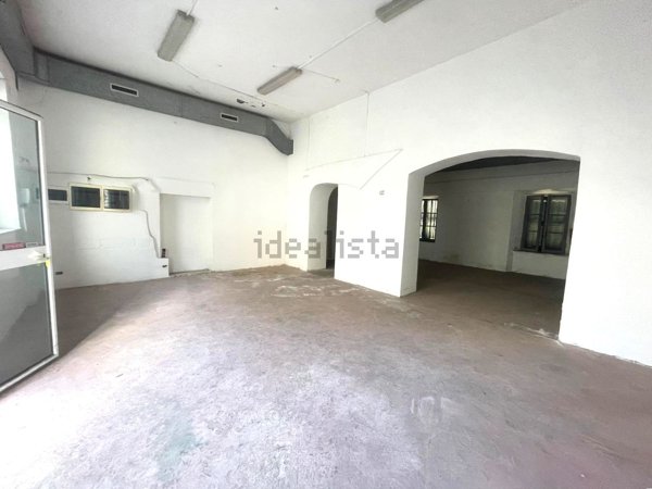 locale commerciale in vendita a Colleferro