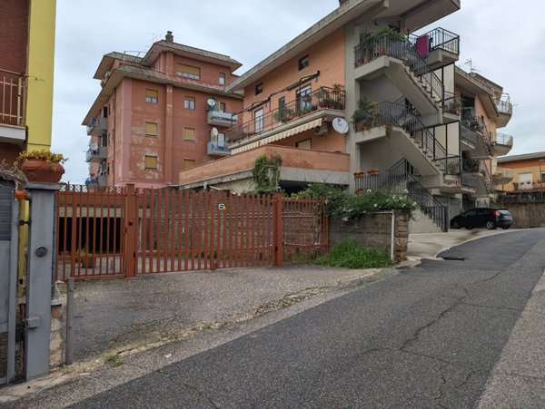 casa indipendente in vendita a Colleferro