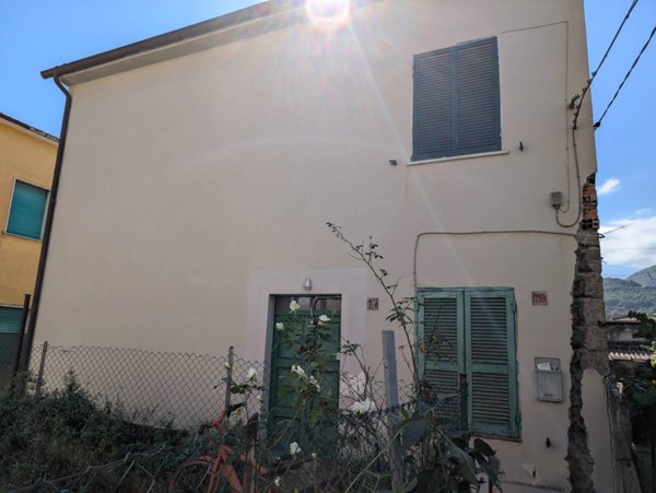 casa indipendente in vendita a Colleferro