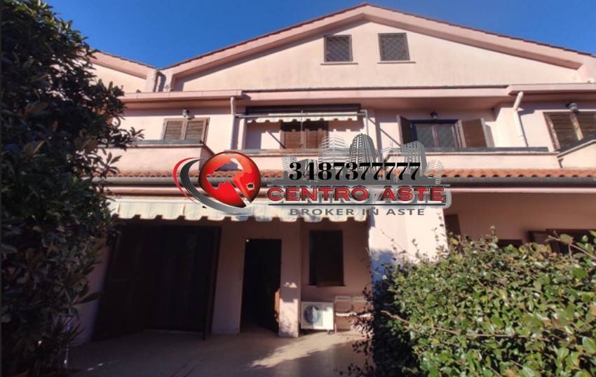 casa indipendente in vendita a Colleferro