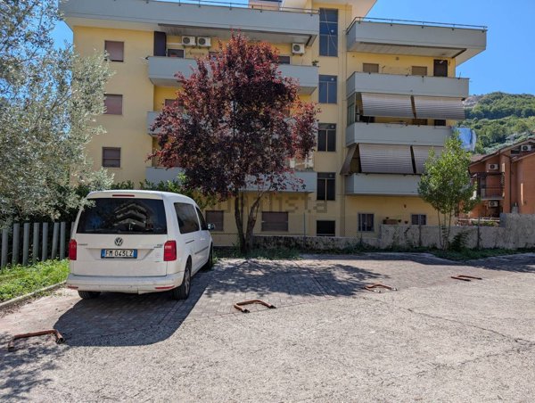casa indipendente in vendita a Colleferro